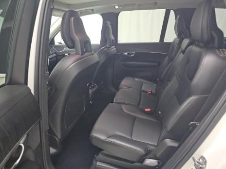 2020 Volvo XC90 T5 Momentum