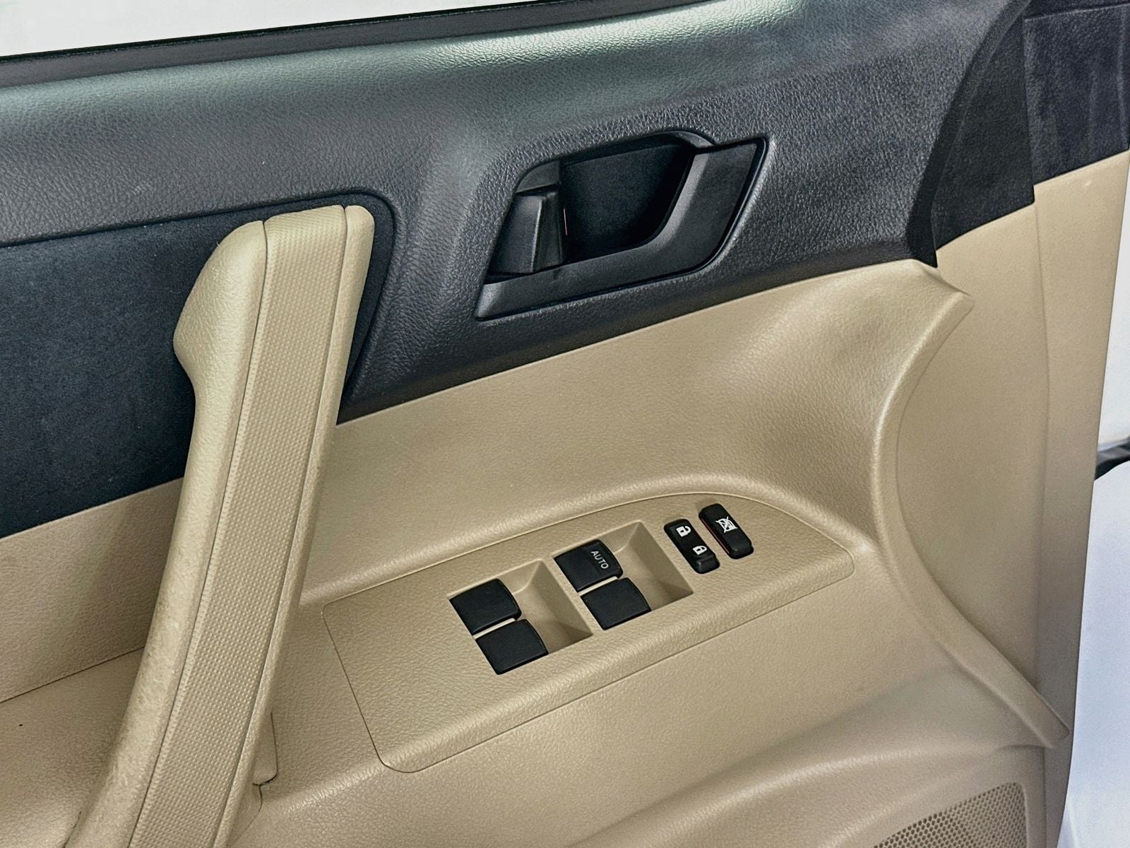 2013 Toyota Highlander Base