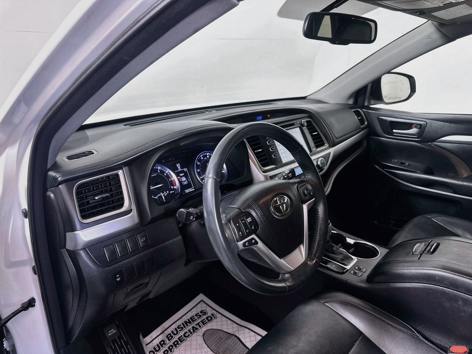 2016 Toyota Highlander XLE V6