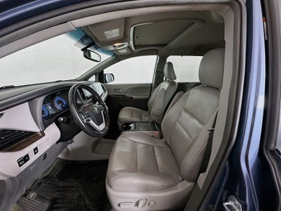 2017 Toyota Sienna L 7 Passenger