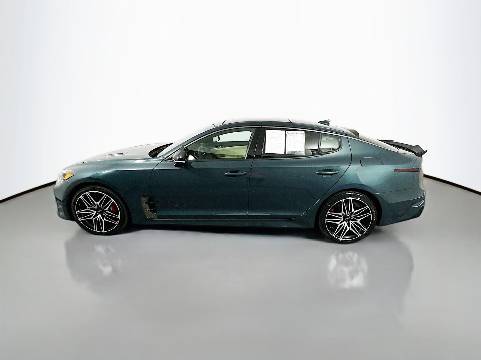 2022 Kia Stinger GT1