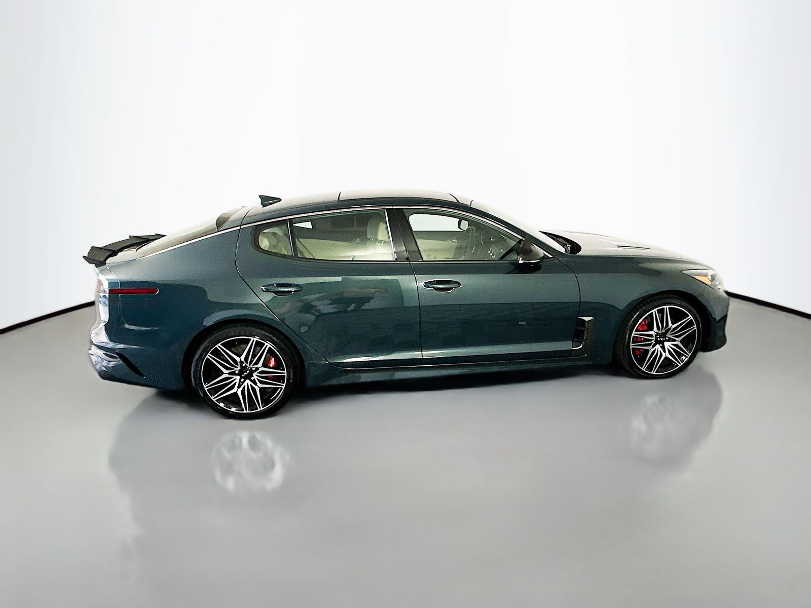 2022 Kia Stinger GT1