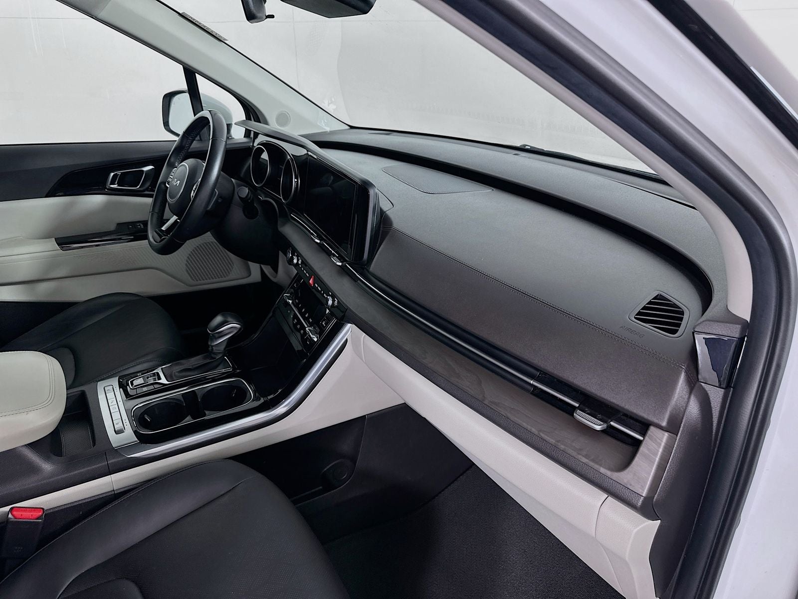2023 Kia Carnival EX