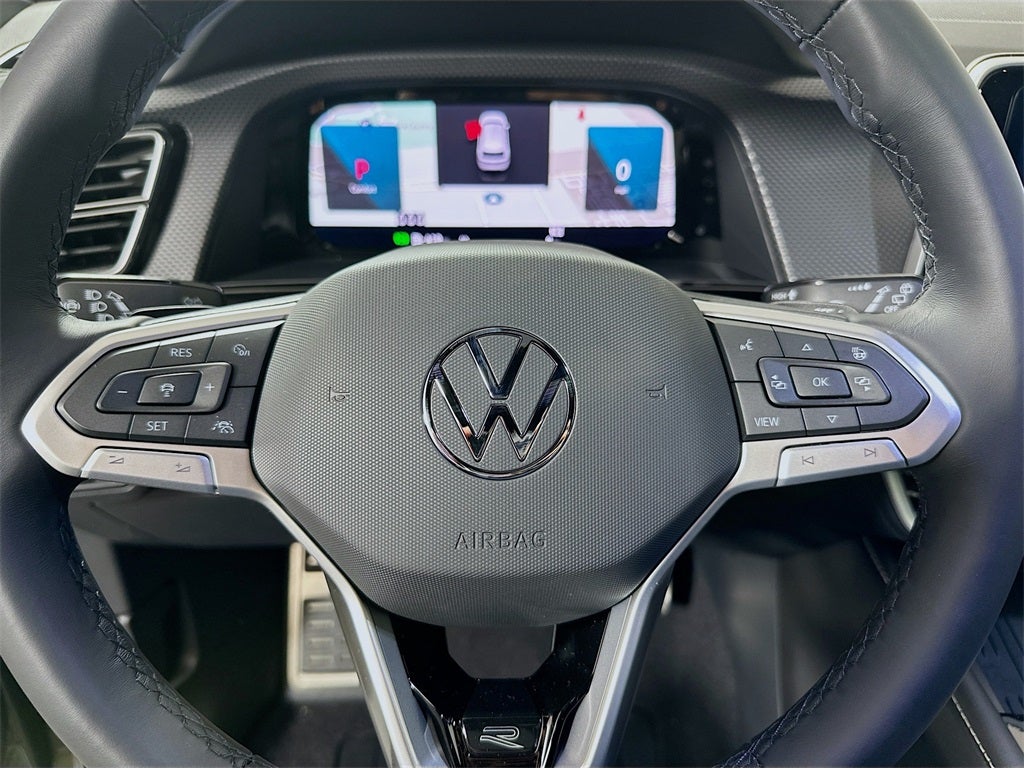 2026 Volkswagen Atlas Cross Sport 2.0T SEL R-Line Black