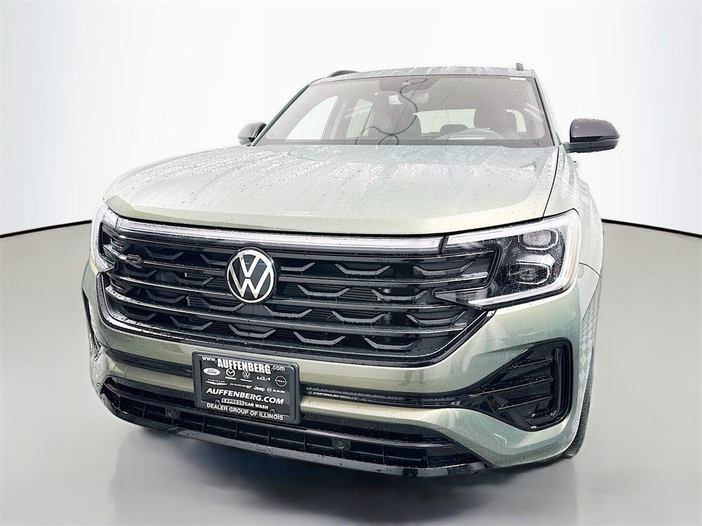 2026 Volkswagen Atlas Cross Sport 2.0T SEL R-Line Black