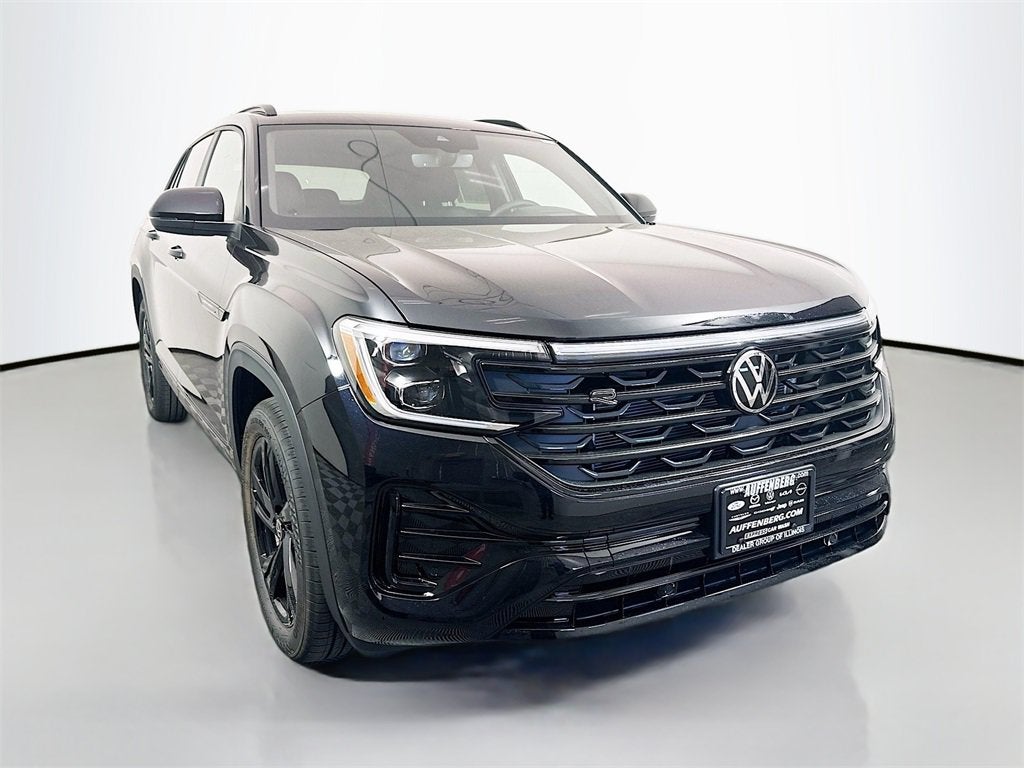 2026 Volkswagen Atlas Cross Sport 2.0T SEL R-Line Black