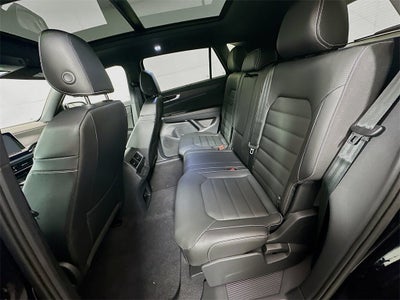 2026 Volkswagen Atlas Cross Sport 2.0T SEL R-Line Black
