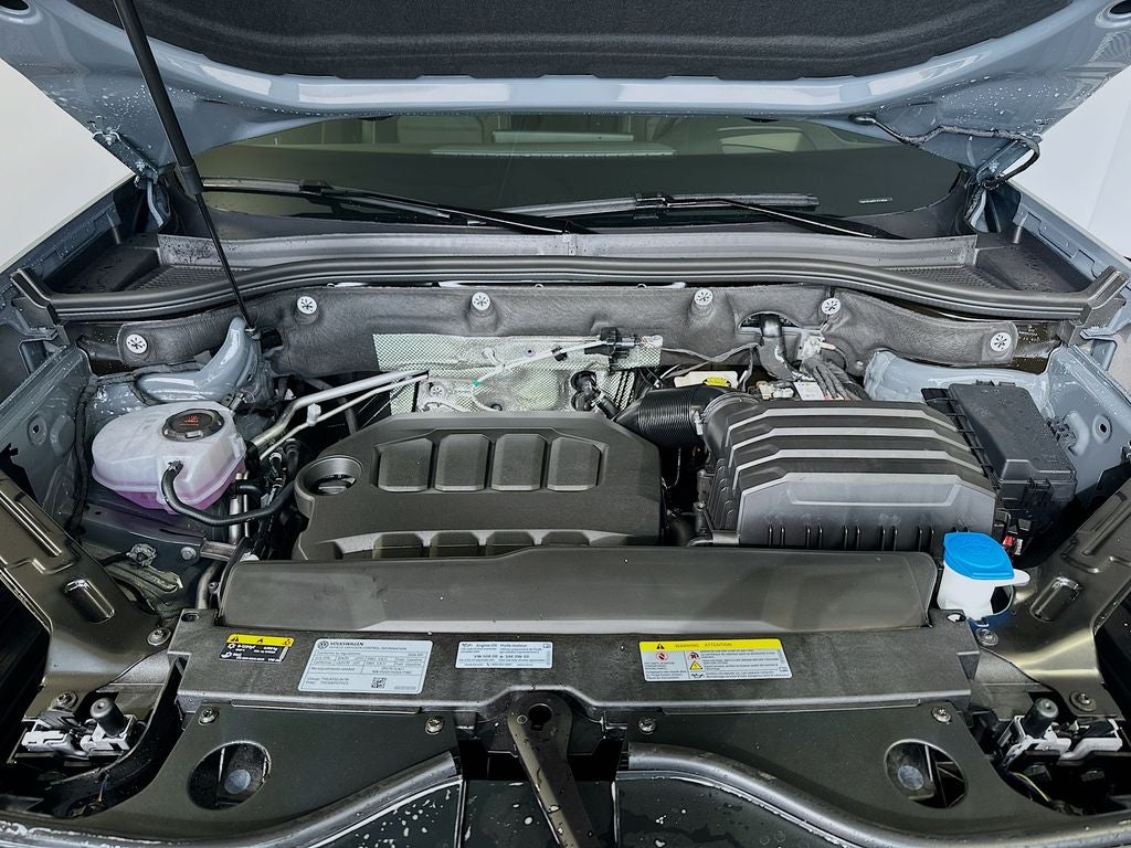 2026 Volkswagen Atlas Cross Sport 2.0T SEL R-Line Black