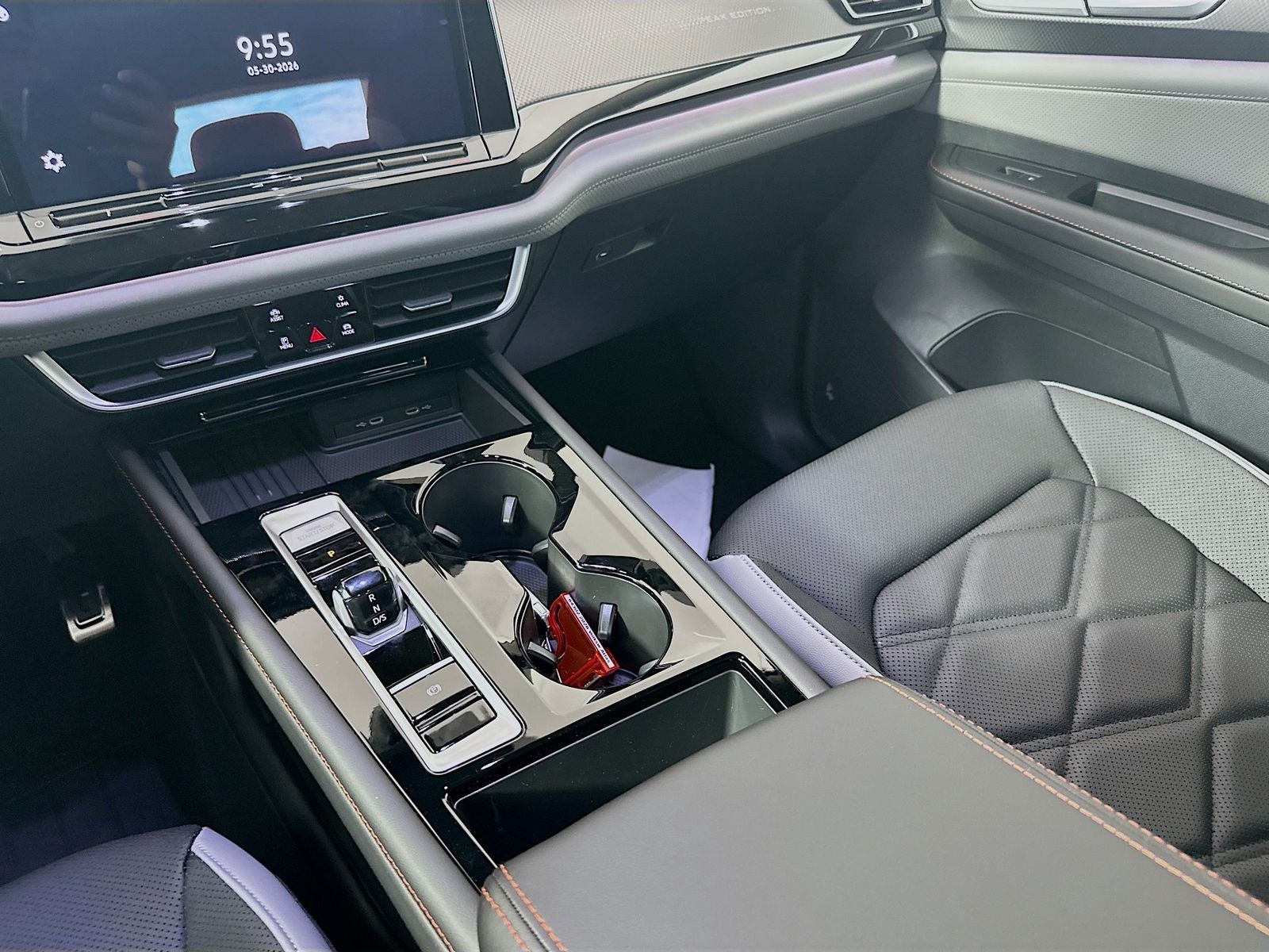 2026 Volkswagen Atlas 2.0T Peak Edition