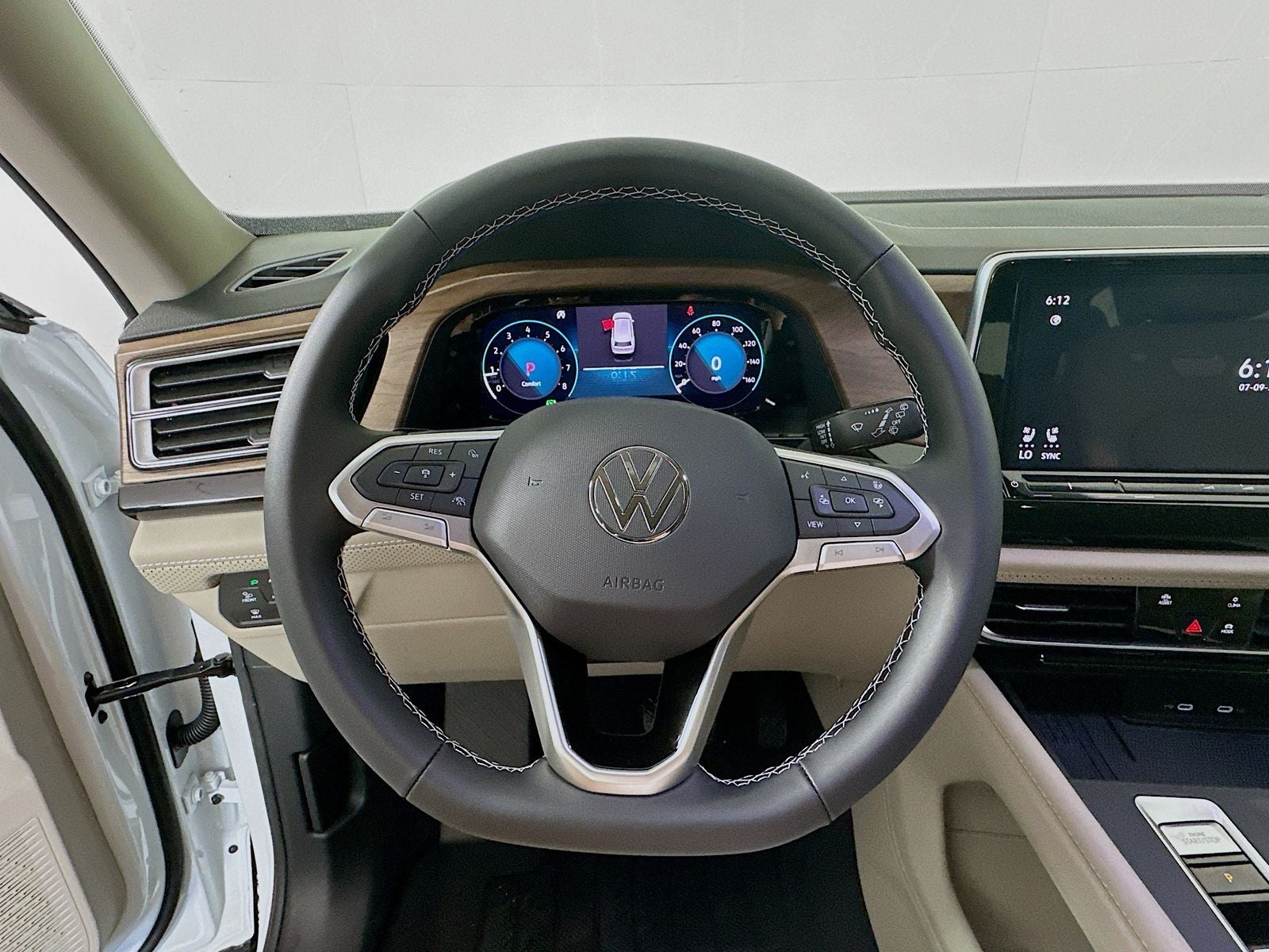 2026 Volkswagen Atlas 2.0T SE