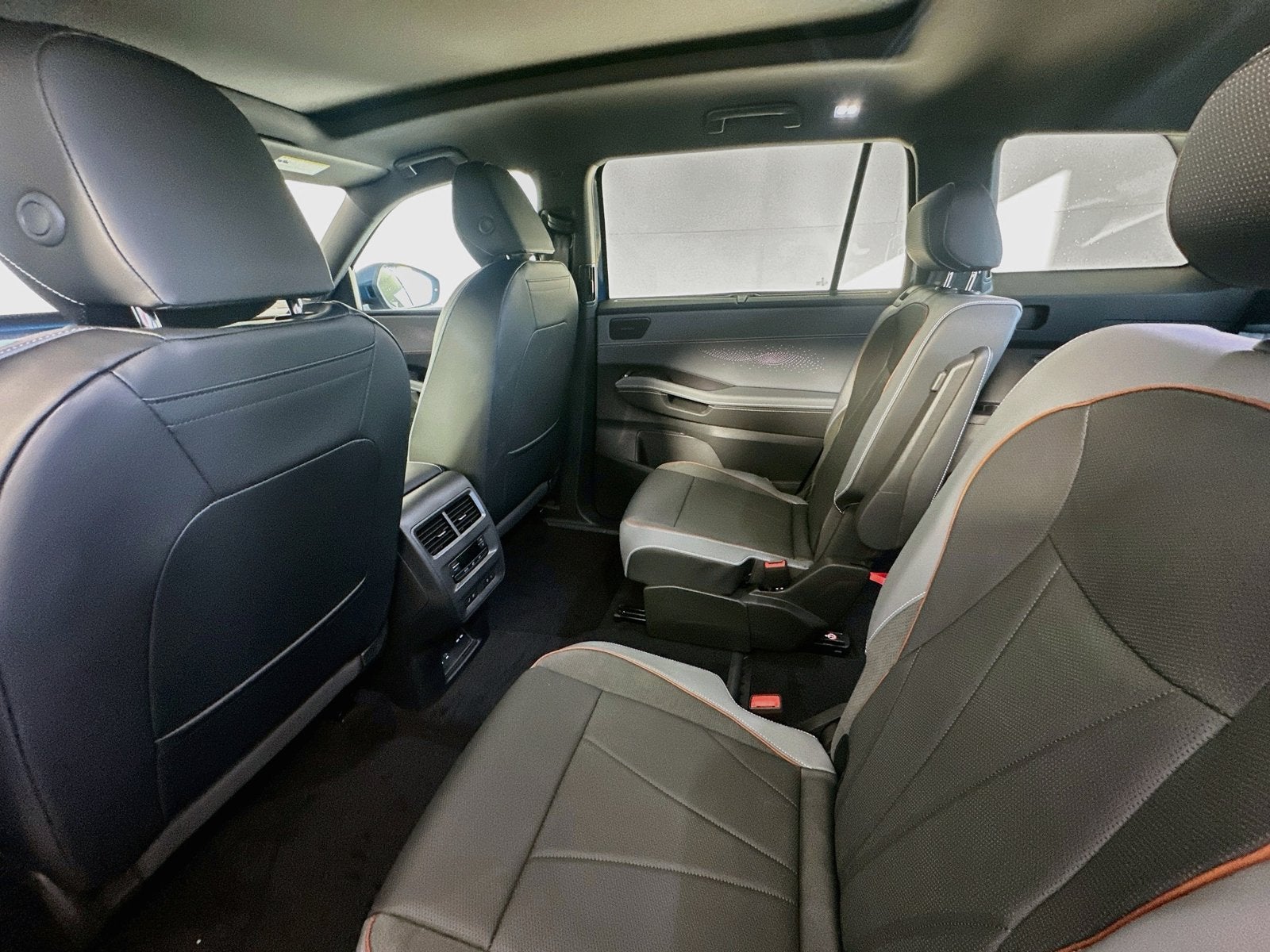 2027 Volkswagen Atlas 2.0T SEL