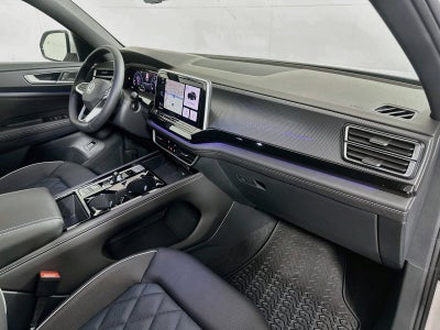 2026 Volkswagen Atlas Cross Sport SEL Premium R-Line