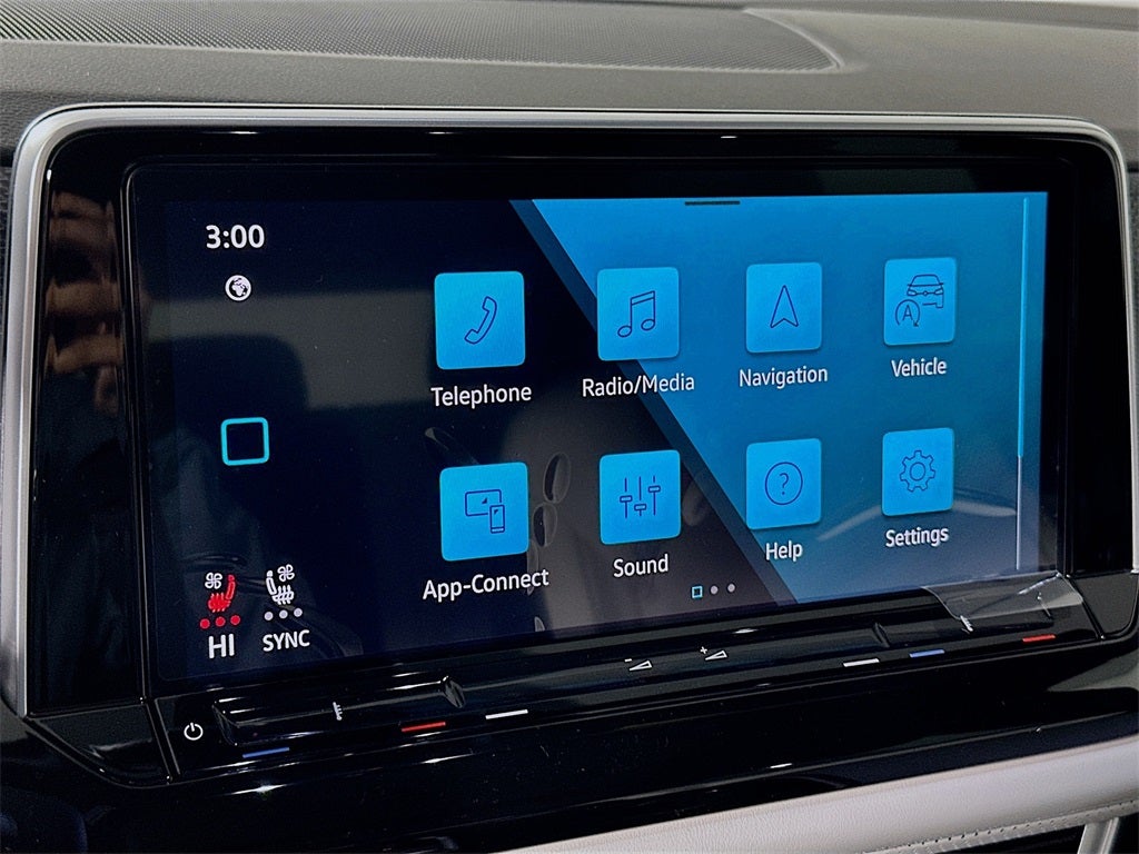 2026 Volkswagen Atlas Cross Sport 2.0T SEL Premium R-Line