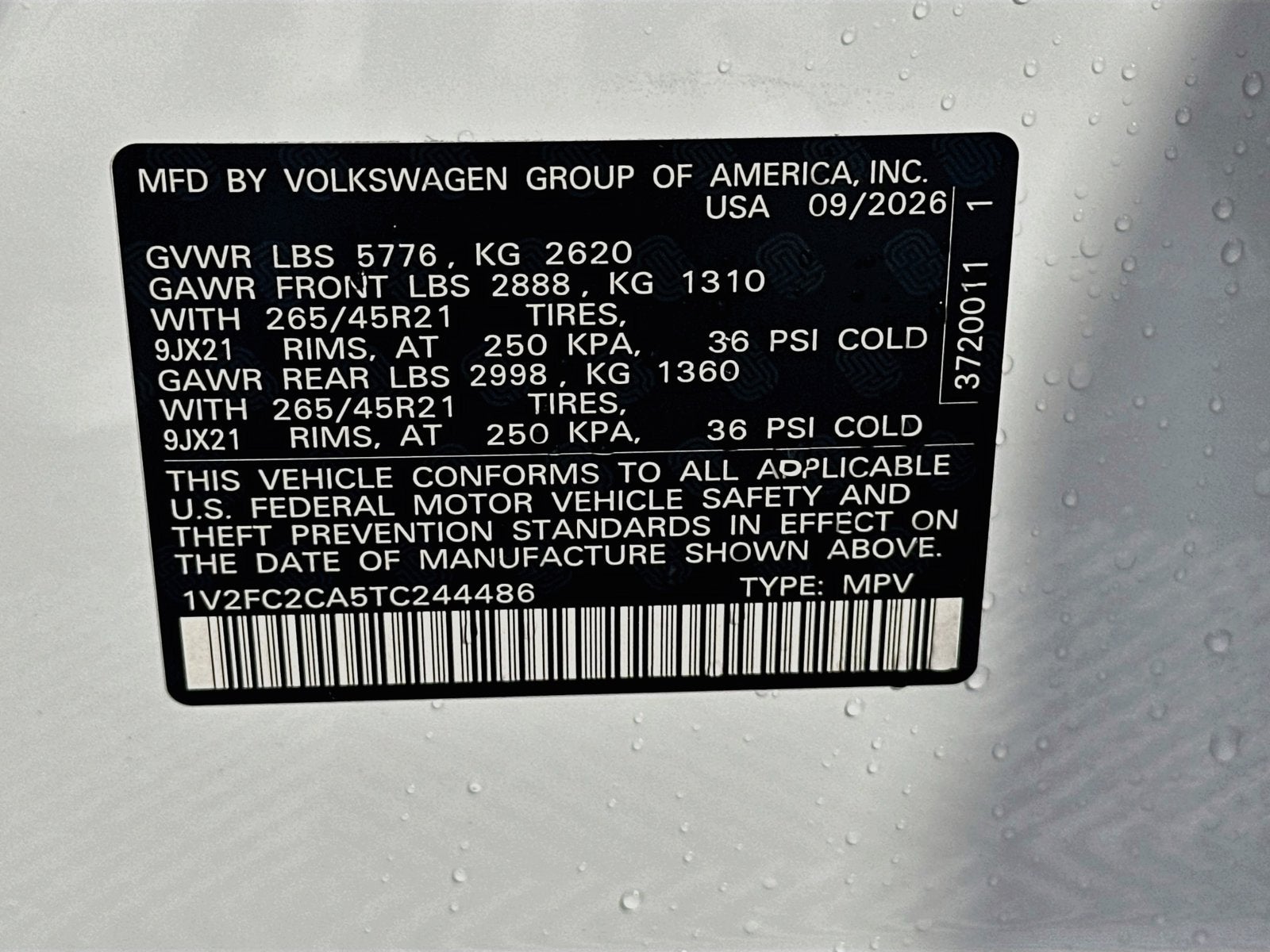 2026 Volkswagen Atlas Cross Sport 2.0T SEL Premium R-Line