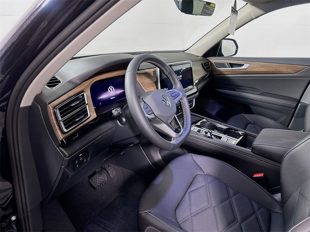 2026 Volkswagen Atlas 2.0T SE w/ Technology