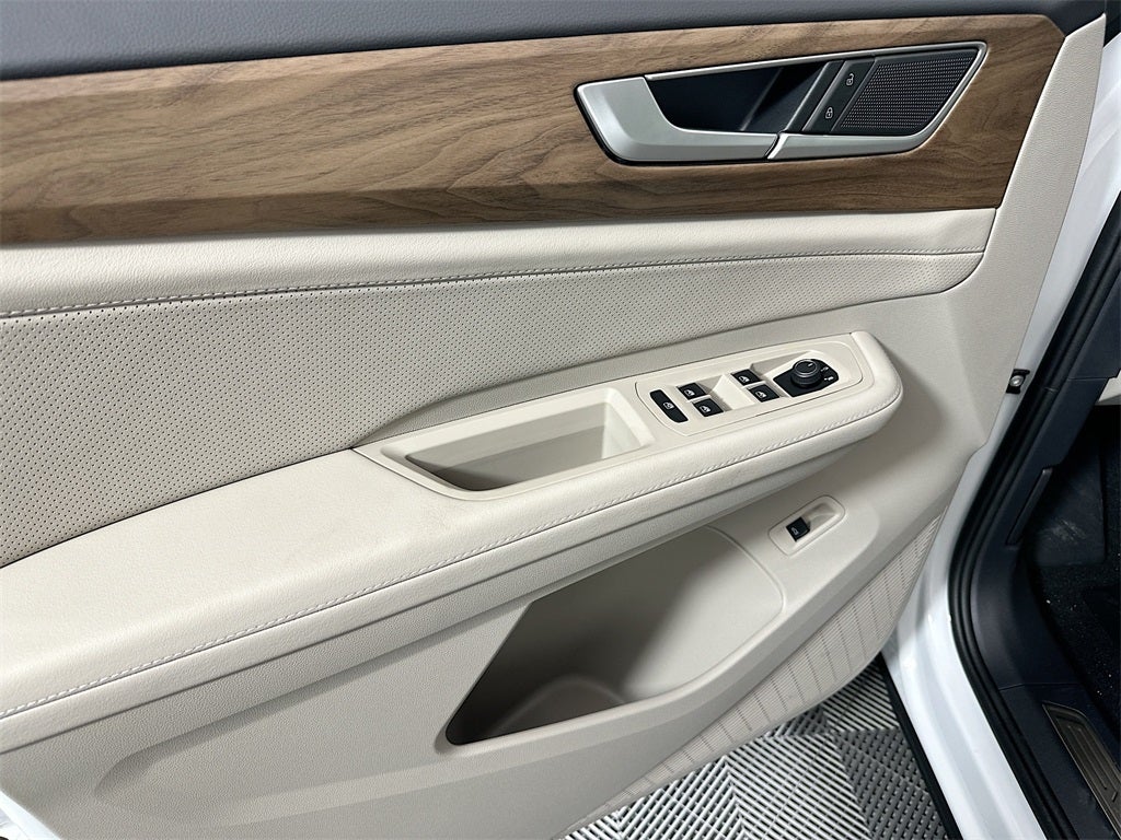 2026 Volkswagen Atlas 2.0T SE w/ Technology