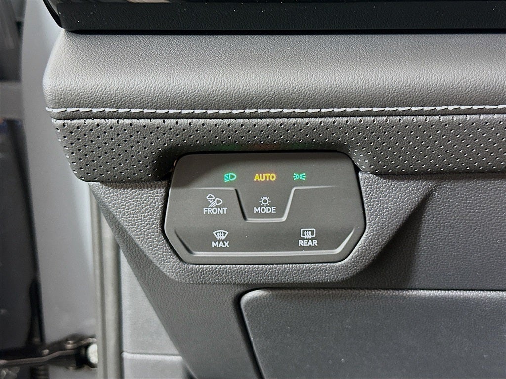 2026 Volkswagen Atlas 2.0T SE w/ Technology