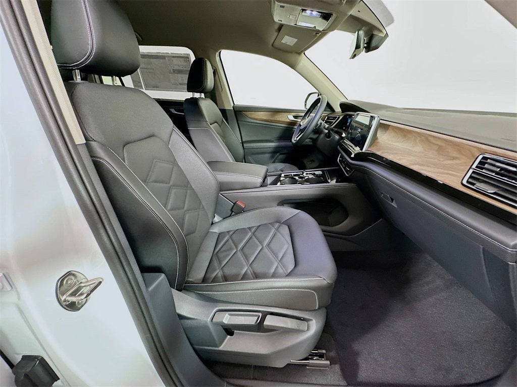 2026 Volkswagen Atlas 2.0T SE w/ Technology