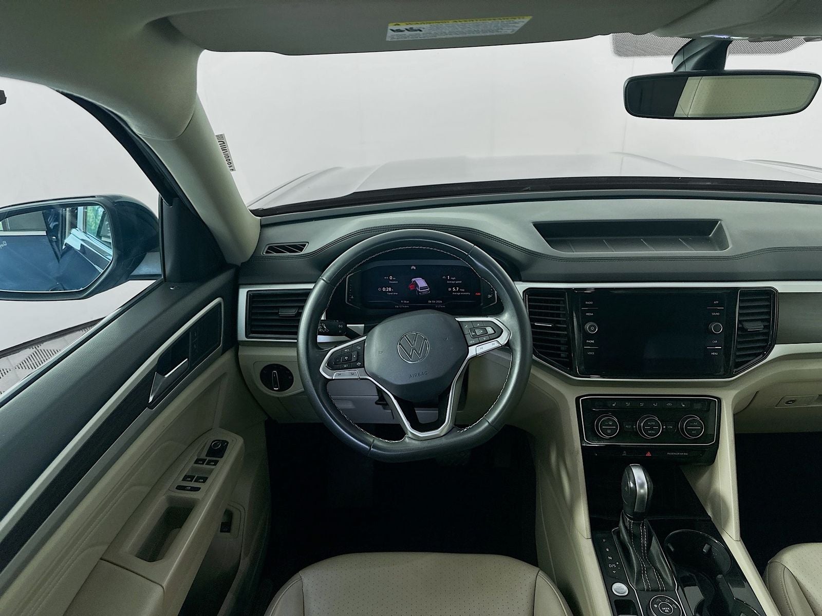 2022 Volkswagen Atlas 3.6L V6 SE w/Technology
