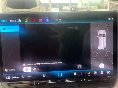 2027 Volkswagen Atlas SE w/Technology