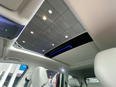 2027 Volkswagen Atlas SE w/Technology