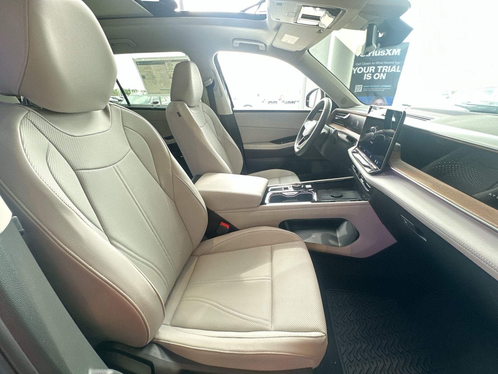 2027 Volkswagen Atlas SE w/Technology