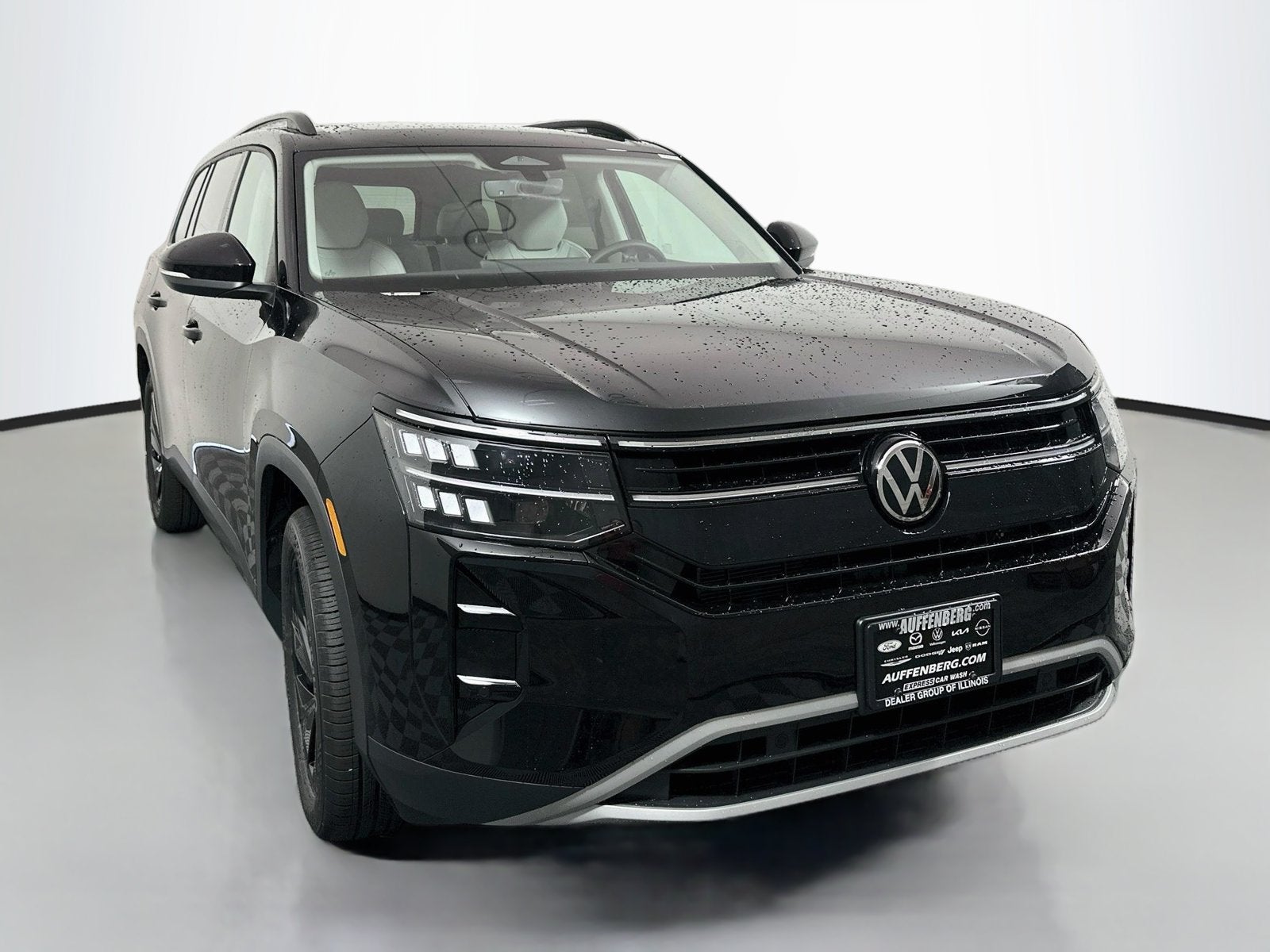 2027 Volkswagen Atlas 2.0T SE w/ Technology