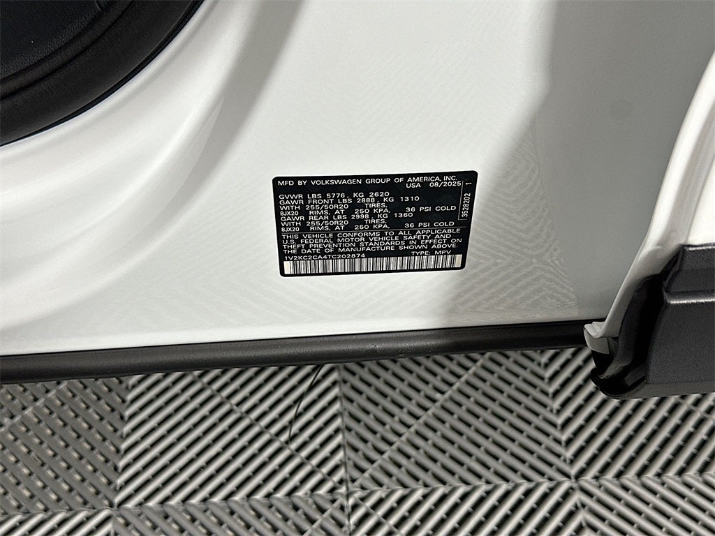 2026 Volkswagen Atlas Cross Sport 2.0T SE w/Technology