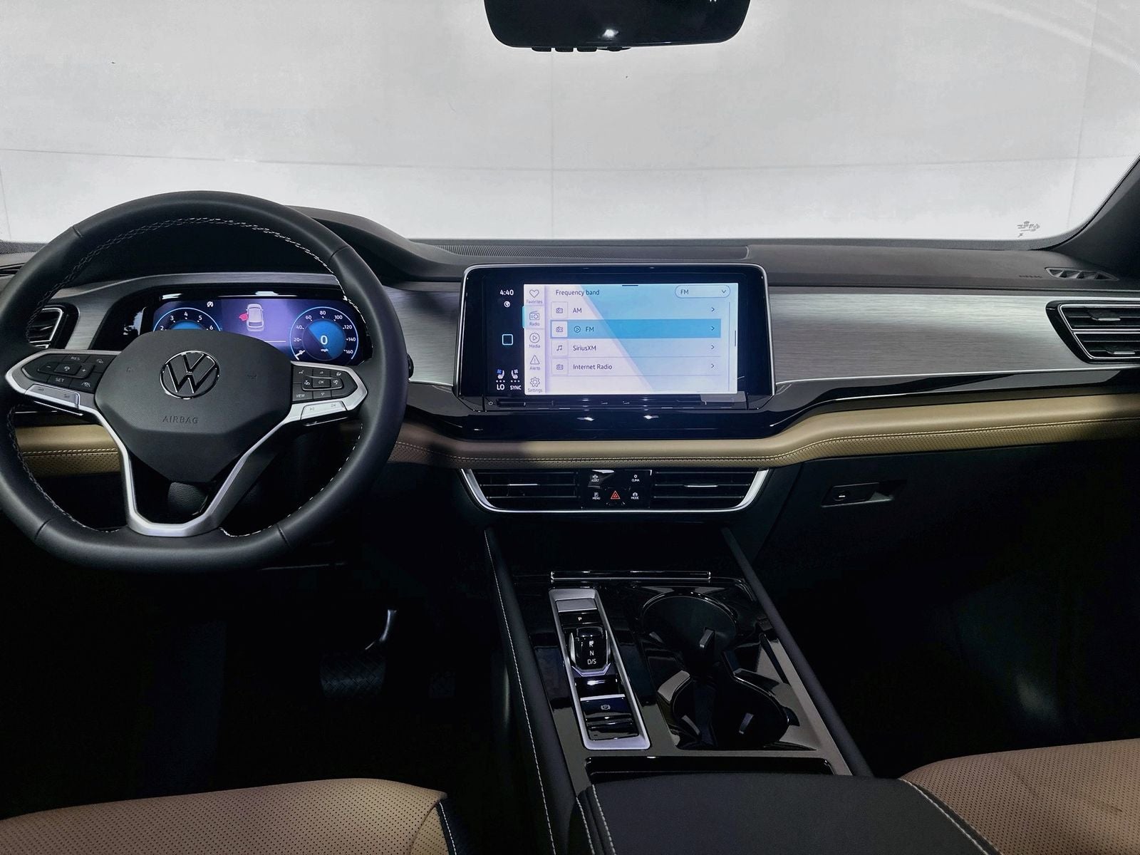 2026 Volkswagen Atlas Cross Sport 2.0T SE W/TECHNOLOGY