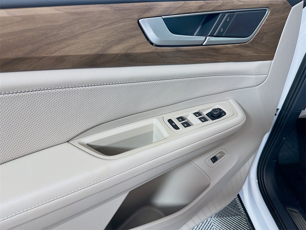 2026 Volkswagen Atlas 2.0T SE w/ Technology