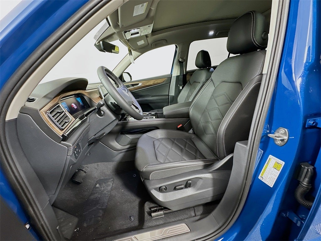 2026 Volkswagen Atlas 2.0T SE w/ Technology