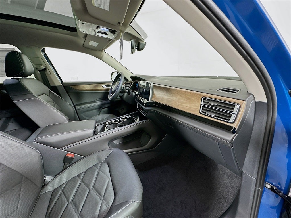 2026 Volkswagen Atlas 2.0T SE w/ Technology