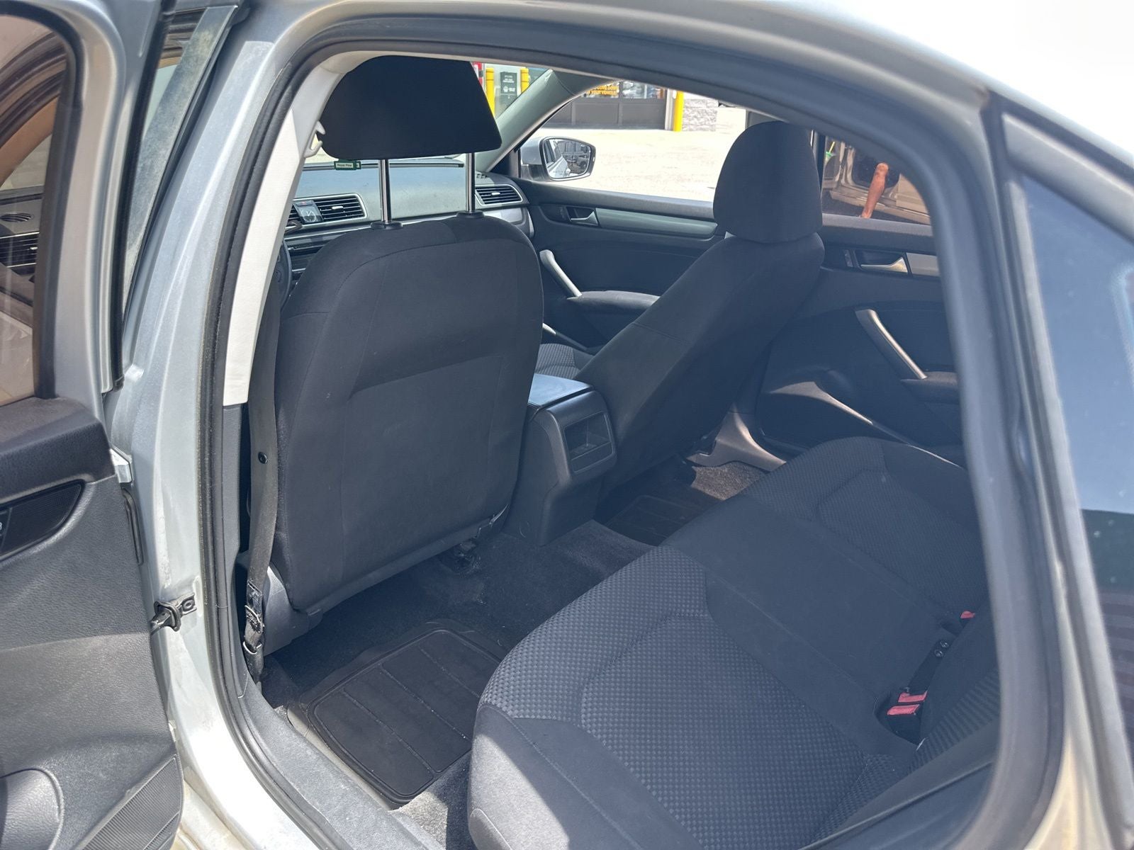 2015 Volkswagen Passat 1.8T S