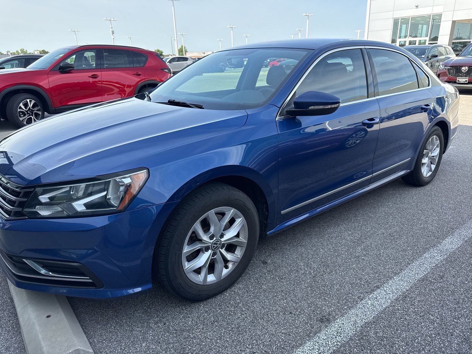 2017 Volkswagen Passat 1.8T S Auto's photo