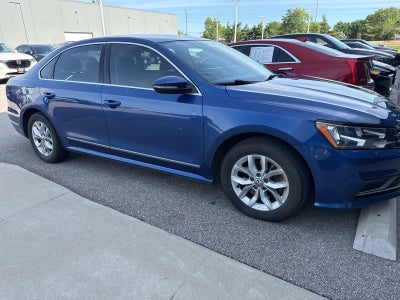 2017 Volkswagen Passat 1.8T S