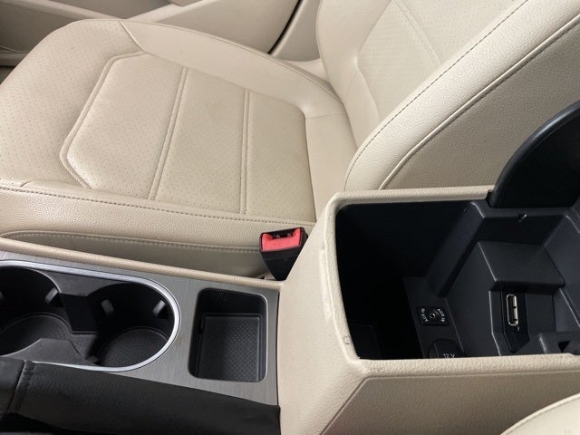 2014 Volkswagen Passat TDI SE w/Sunroof