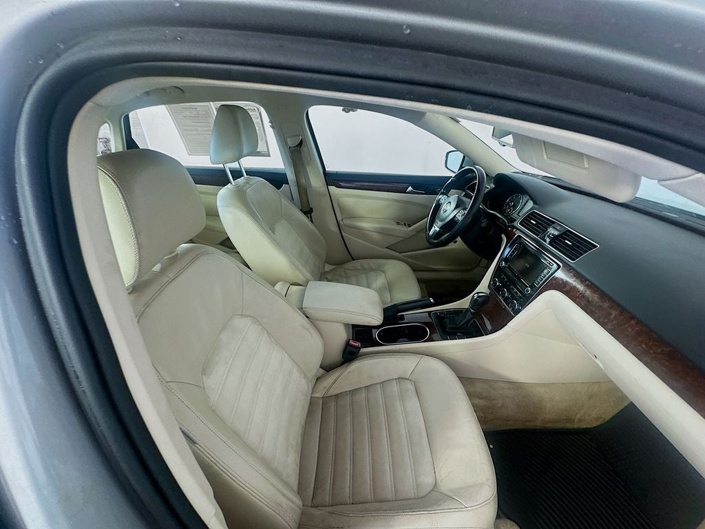 2013 Volkswagen Passat TDI SEL Premium