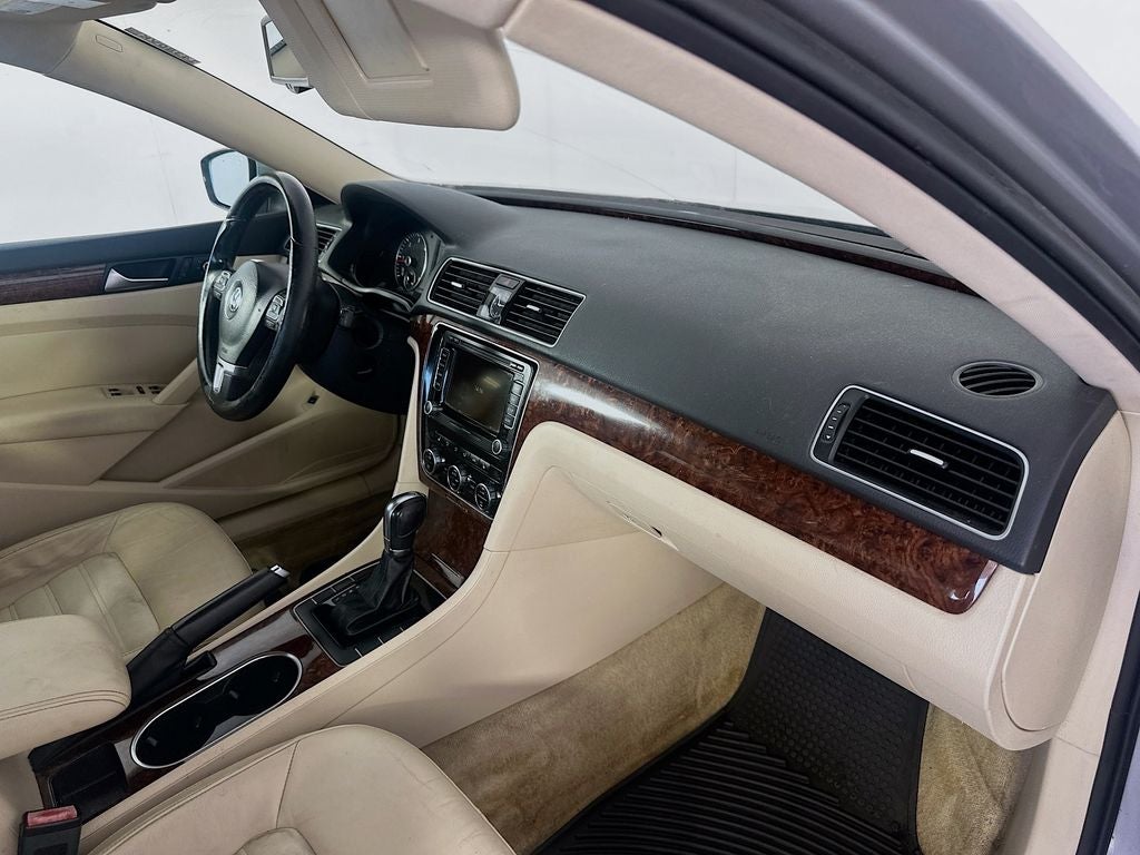 2013 Volkswagen Passat TDI SEL Premium