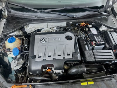 2013 Volkswagen Passat TDI SEL Premium