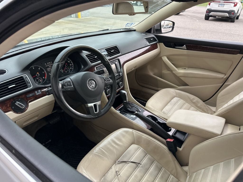 2013 Volkswagen Passat TDI SEL Premium