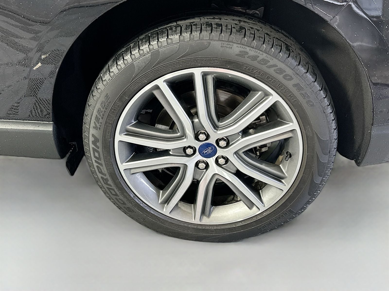 2022 Ford Edge Titanium