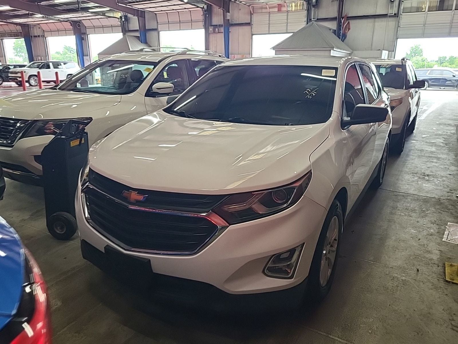 2020 Chevrolet Equinox LS's photo