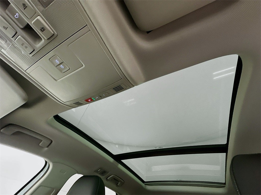 2026 Volkswagen Taos 1.5T SE Black