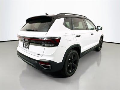 2026 Volkswagen Taos 1.5T SE Black