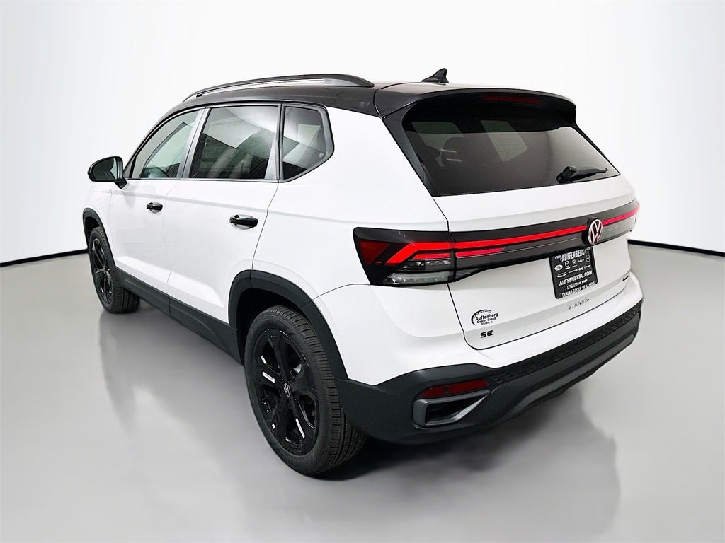 2026 Volkswagen Taos 1.5T SE Black