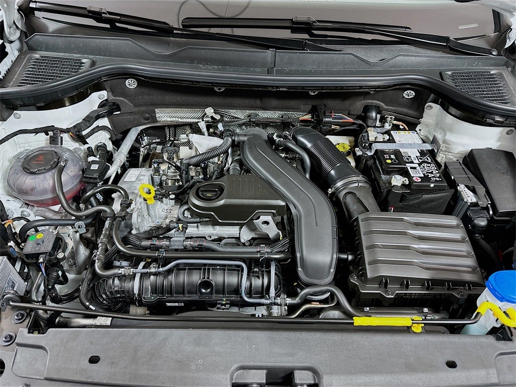 2026 Volkswagen Taos 1.5T SE Black