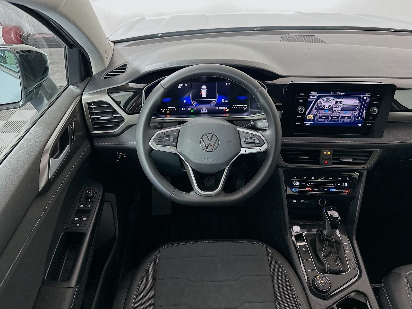 2026 Volkswagen Taos 1.5T SE Black