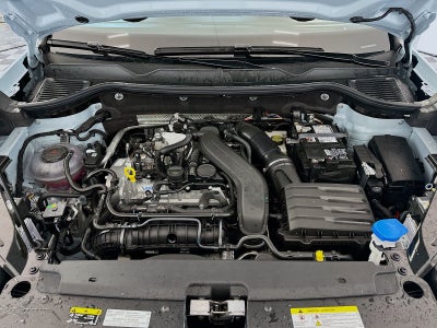 2026 Volkswagen Taos 1.5T SE Black