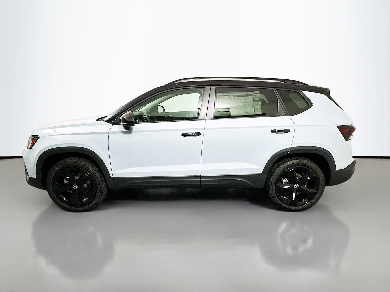 2026 Volkswagen Taos 1.5T SE Black