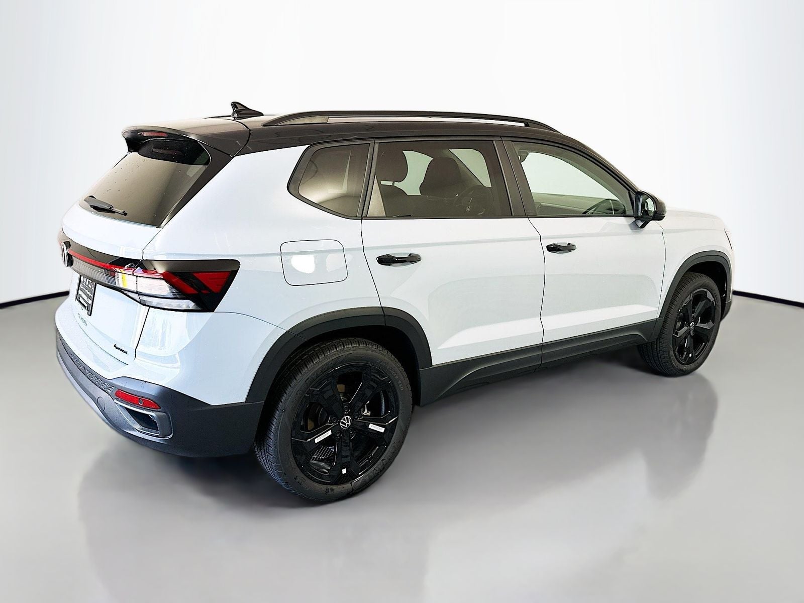2026 Volkswagen Taos 1.5T SE Black